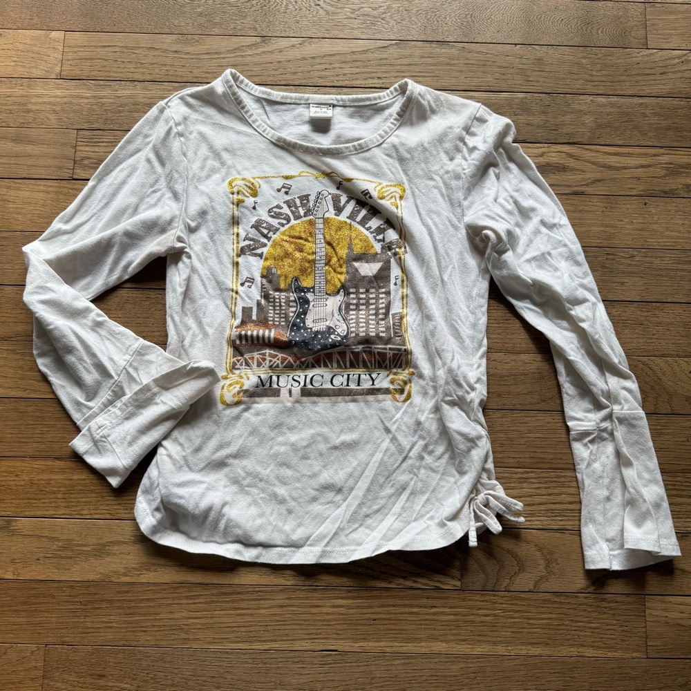 White Nashville graphic long sleeve shirt size L (14/16)